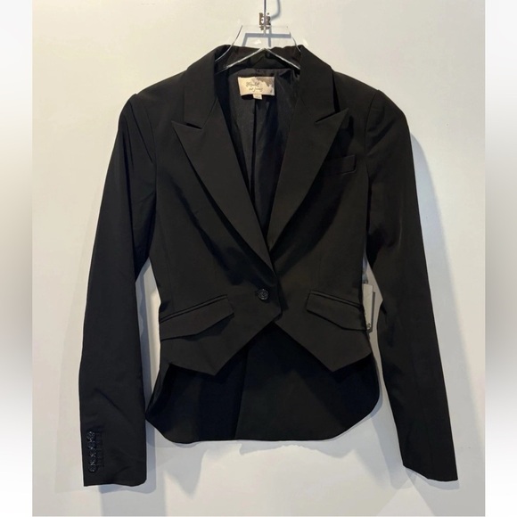 Elizabeth and James Jackets & Blazers - NWOT Elizabeth & James Womens Black Riding Equestrian Blazer Jacket Size 4